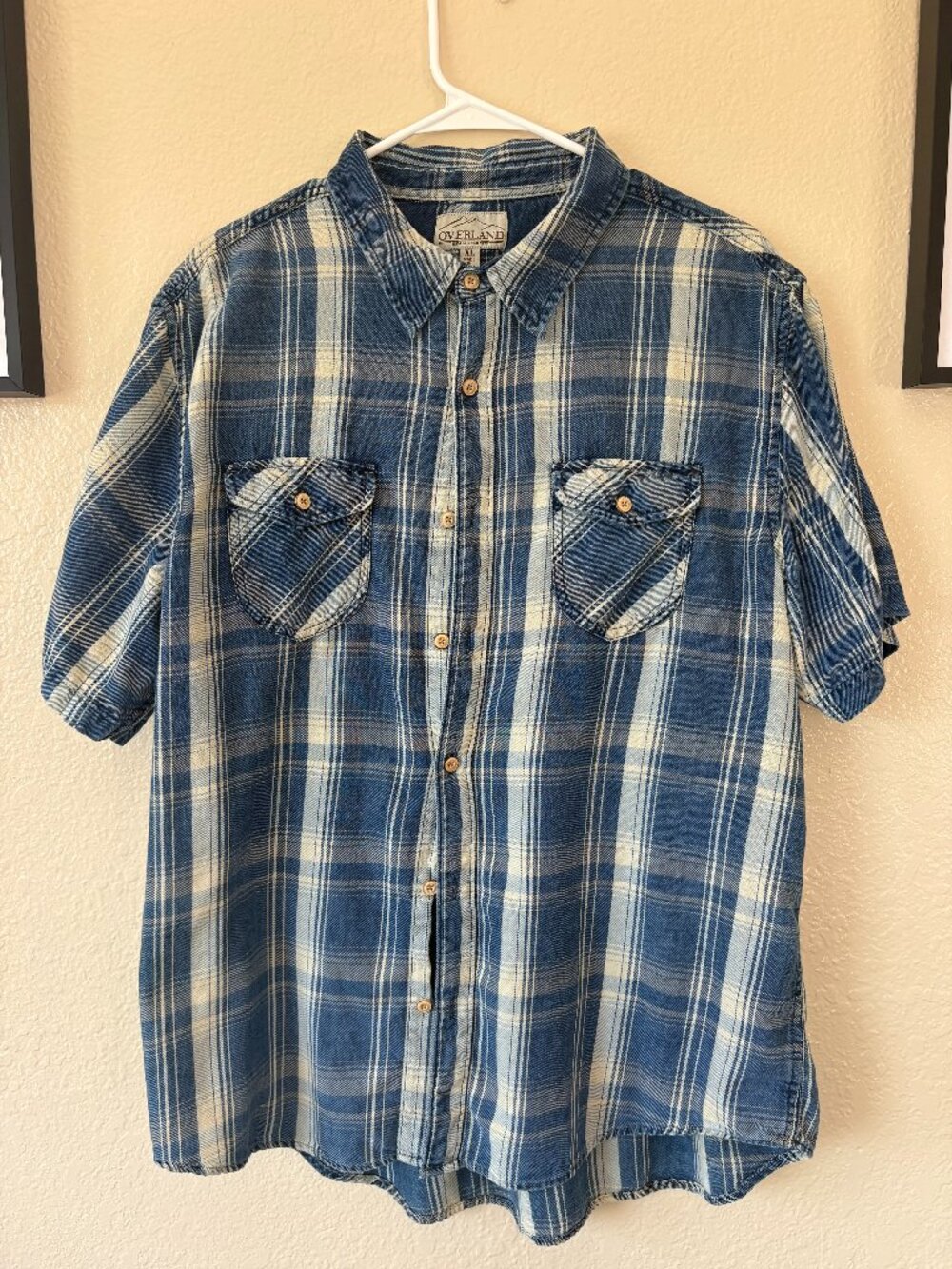 Men's SS Plaid Overland Shirt - Size XL (fits L). Like New.